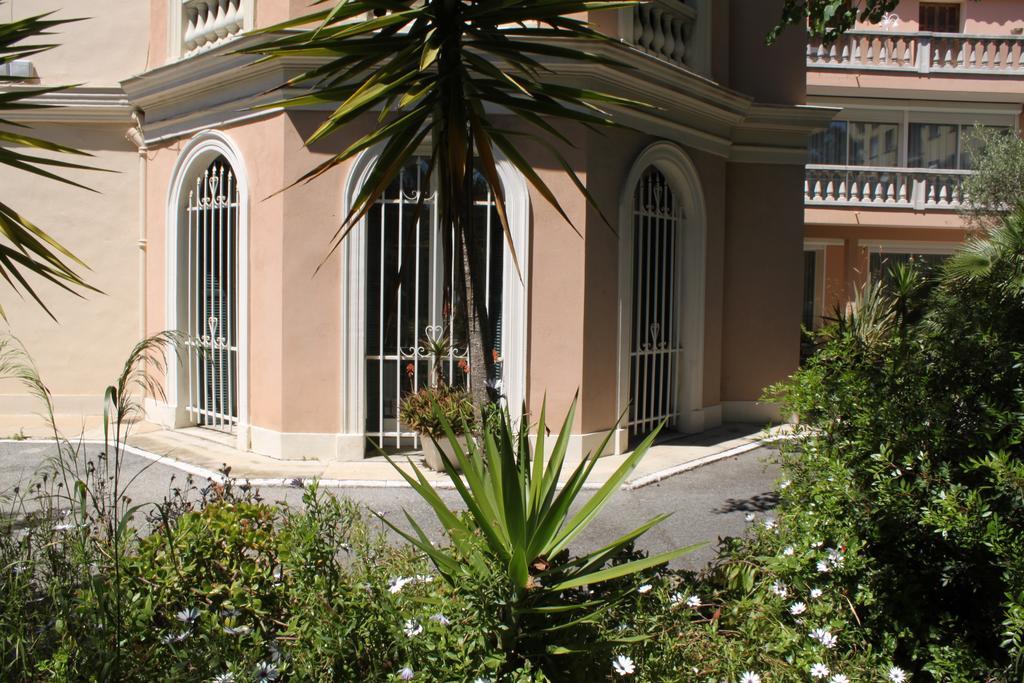 Apartment Villa Anahit ニース エクステリア 写真