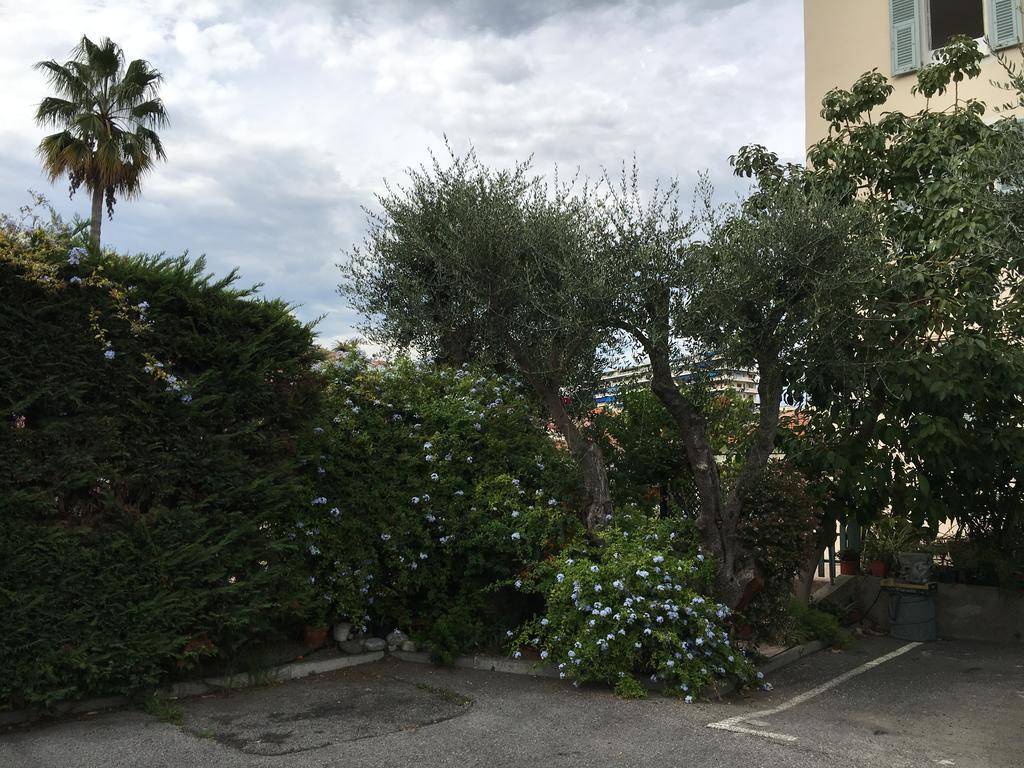 Apartment Villa Anahit ニース エクステリア 写真